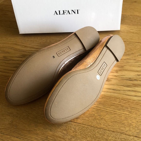 NWB Alfani Round Toe Ballet Flats,Rose Gold,Sz10M - Picture 4 of 5